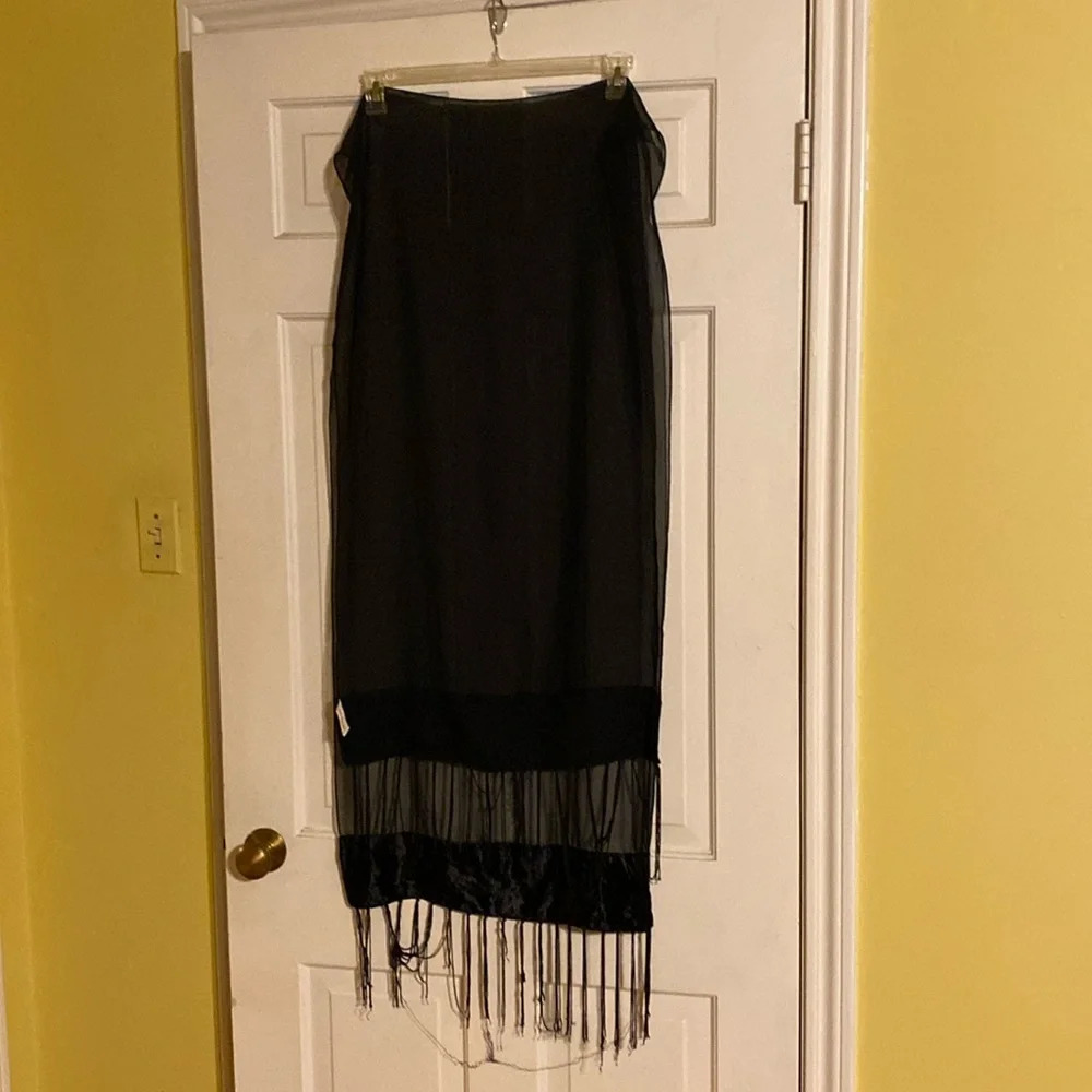 Jones New York black sheer wrap